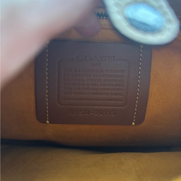 COACH 1941 Whiplash Pebble Leather Whipstich & Fringew/Rivets Saddle - Picture 3 of 13